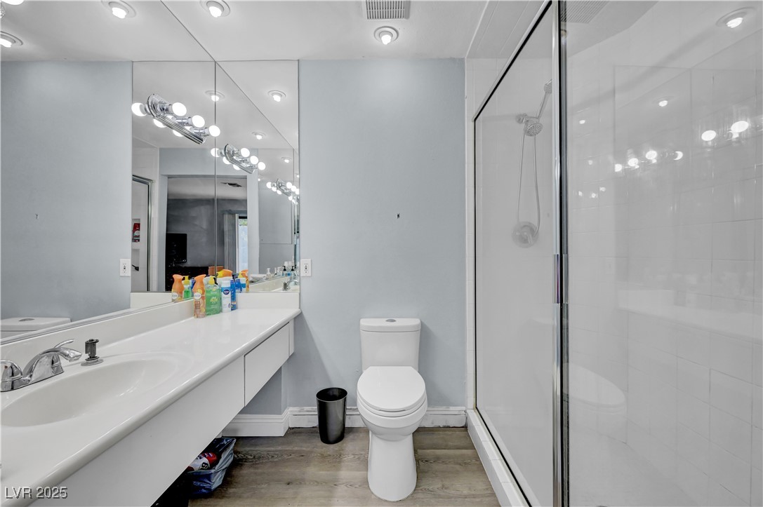 639 Pepper Tree Circle