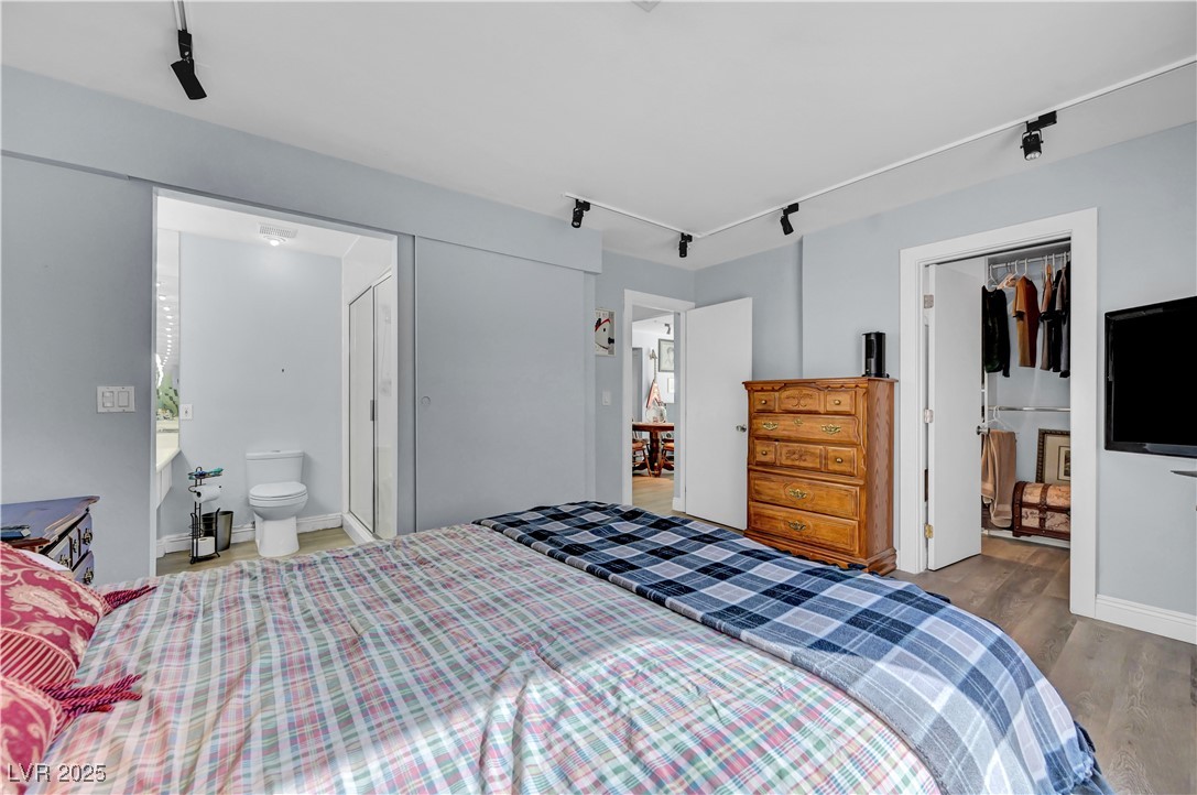 639 Pepper Tree Circle