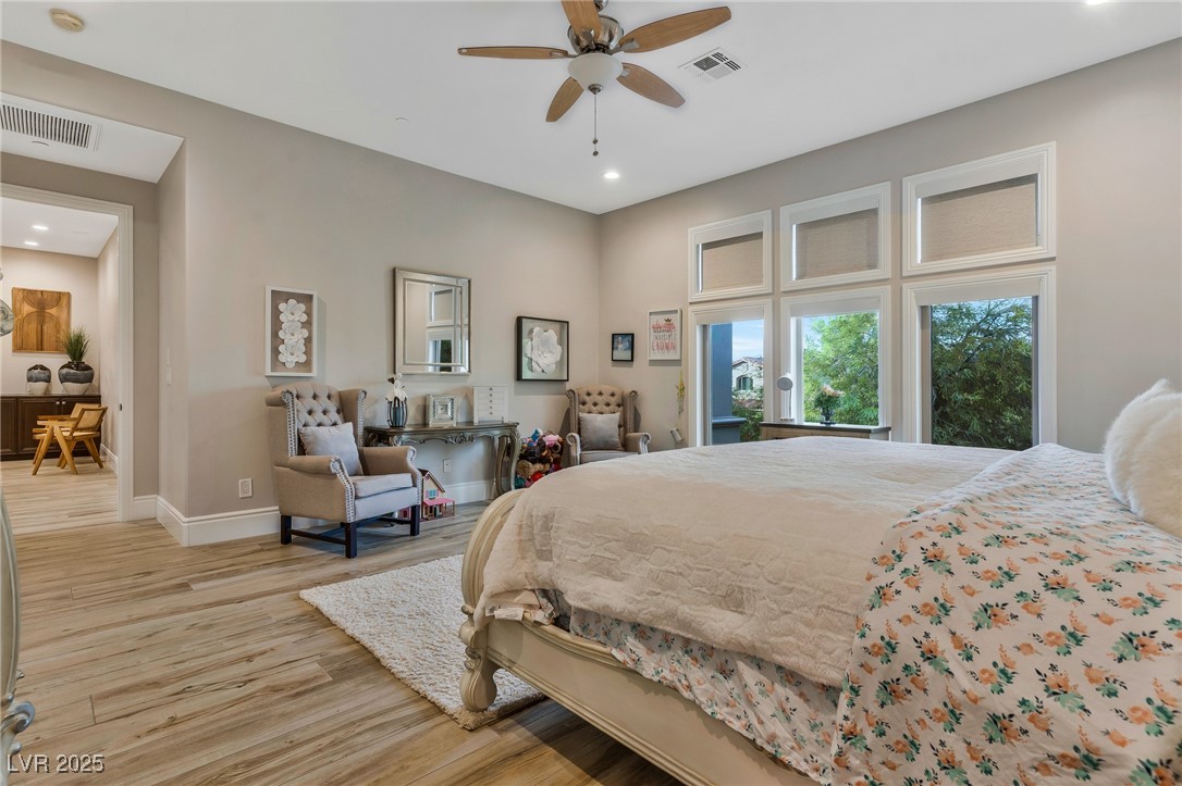 5 Wood Creek Court