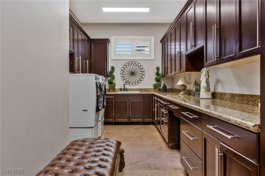 5 Wood Creek Court