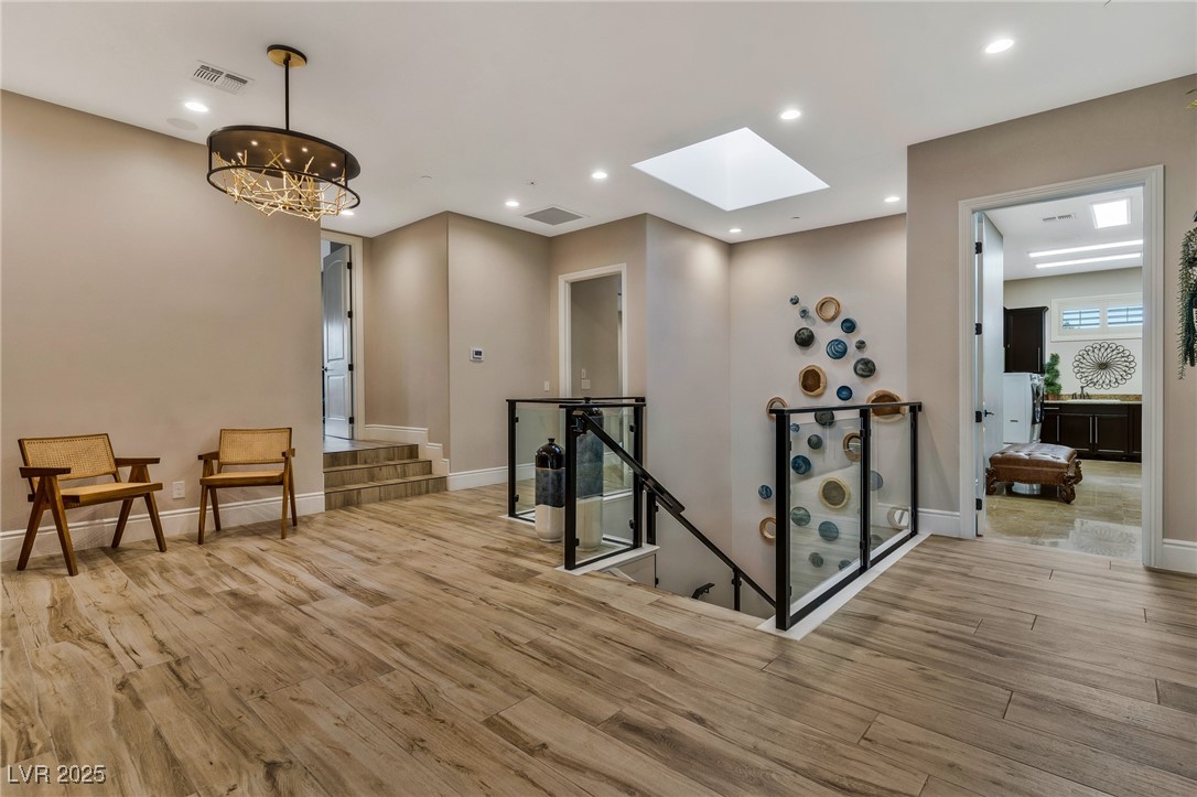 5 Wood Creek Court