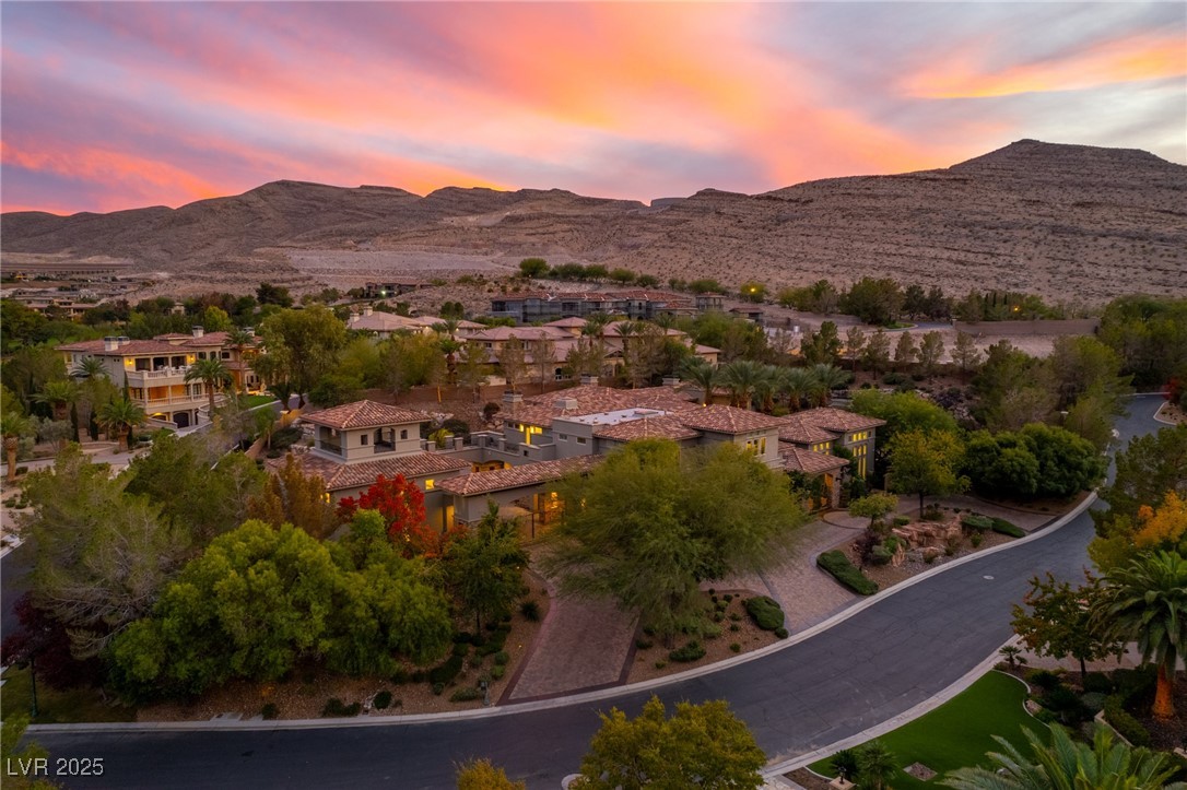 5 Wood Creek Court