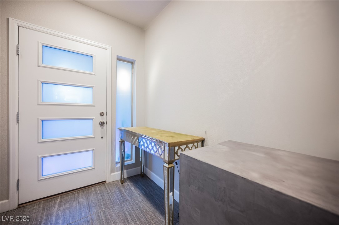 8113 Misty Canyon Avenue