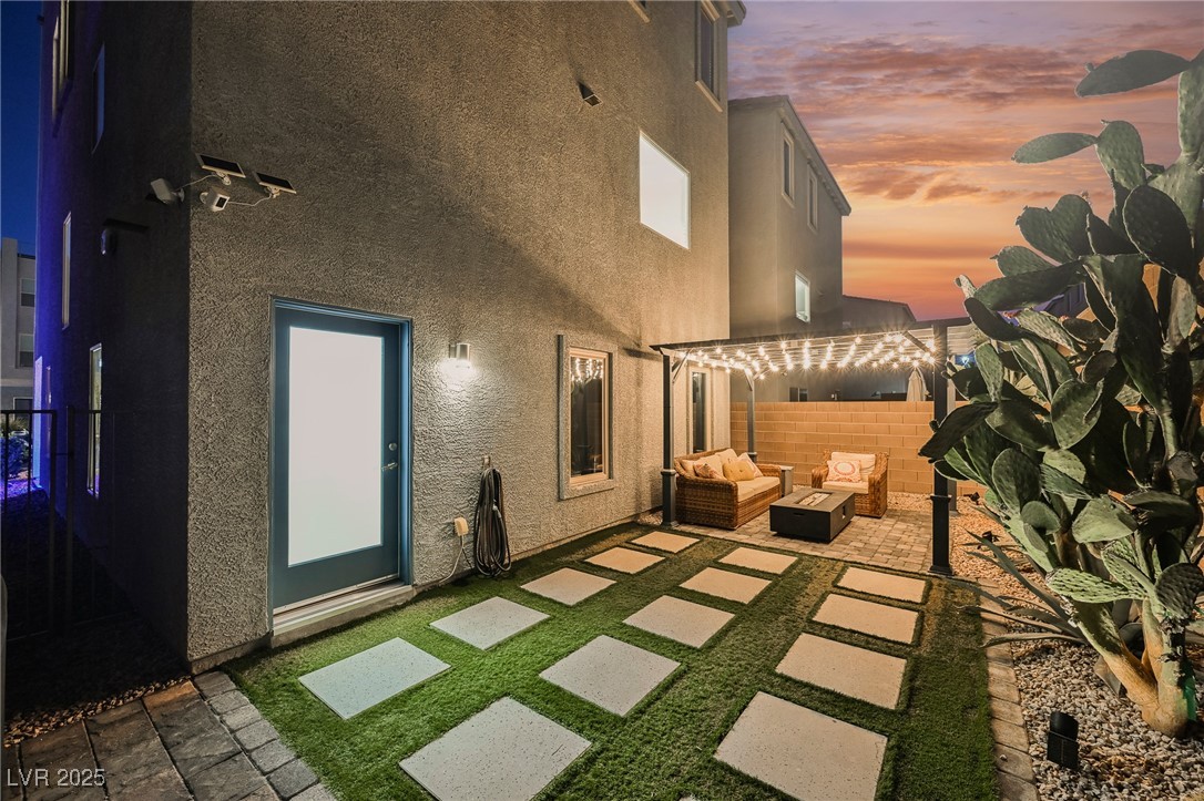 8113 Misty Canyon Avenue