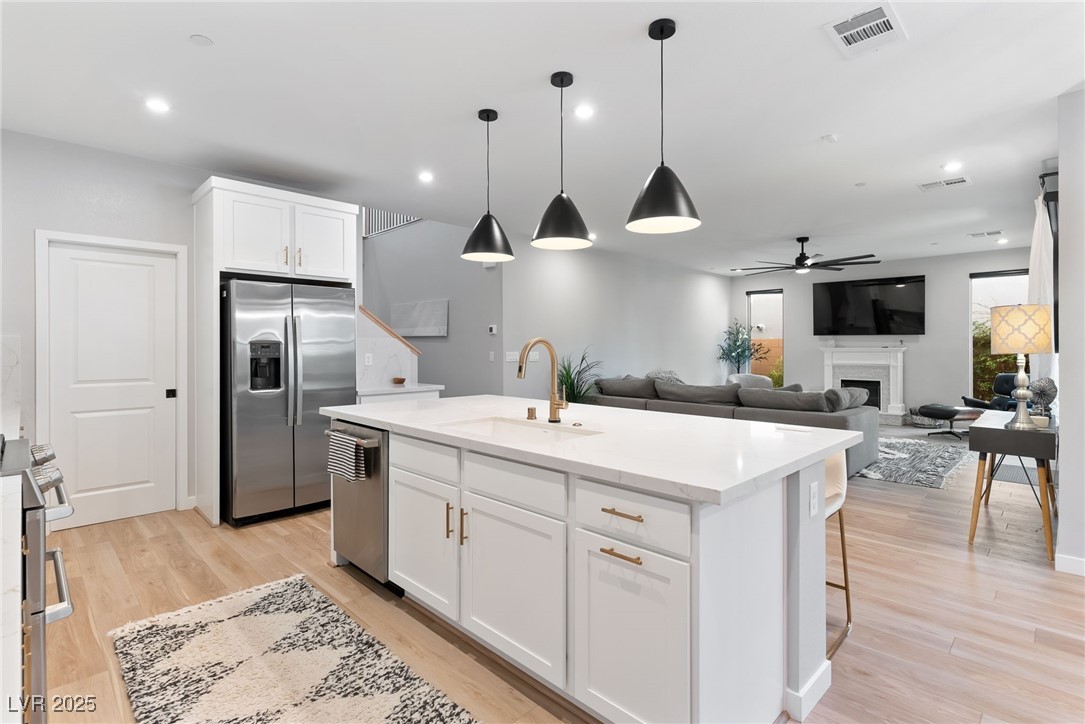 3254 Fountaintree Avenue