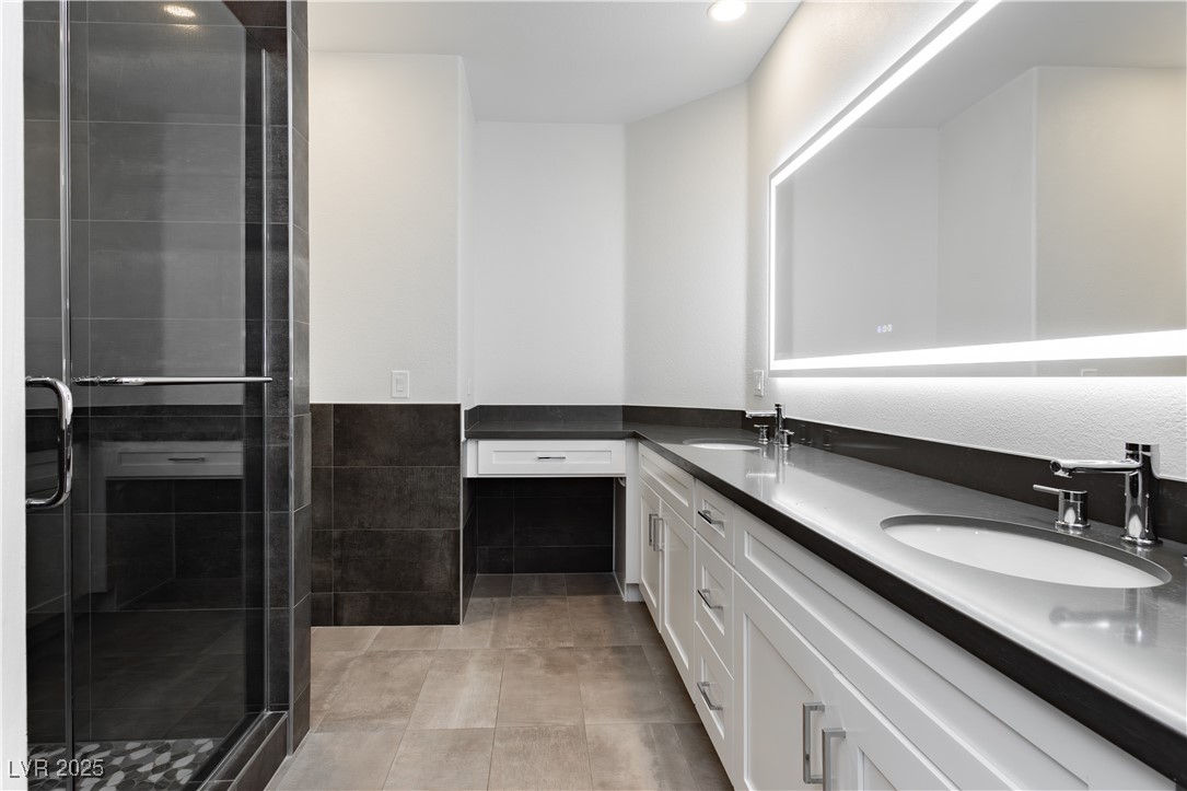 9420 San Laguna Court 103