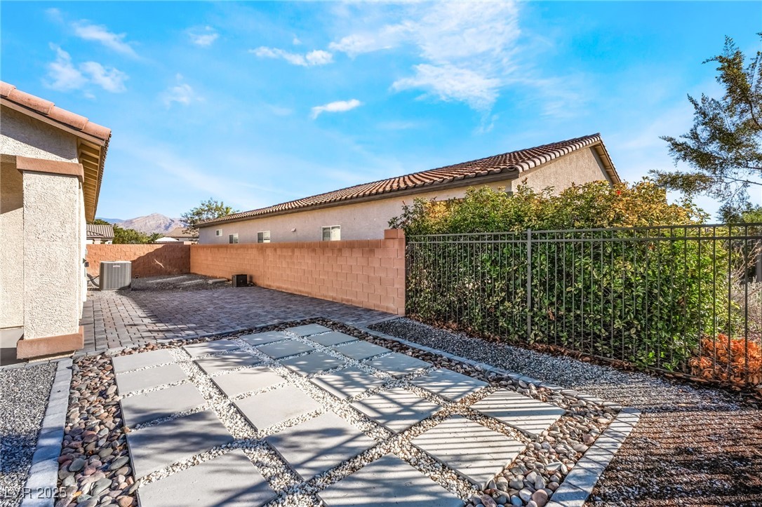 5341 East La Campana Drive