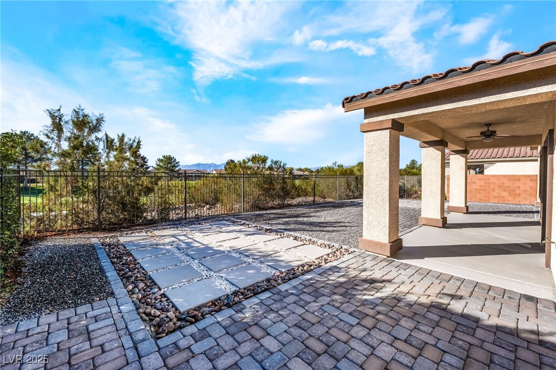 5341 East La Campana Drive