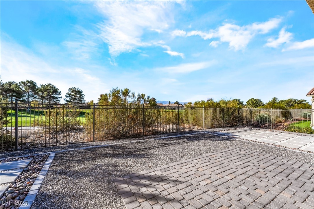 5341 East La Campana Drive