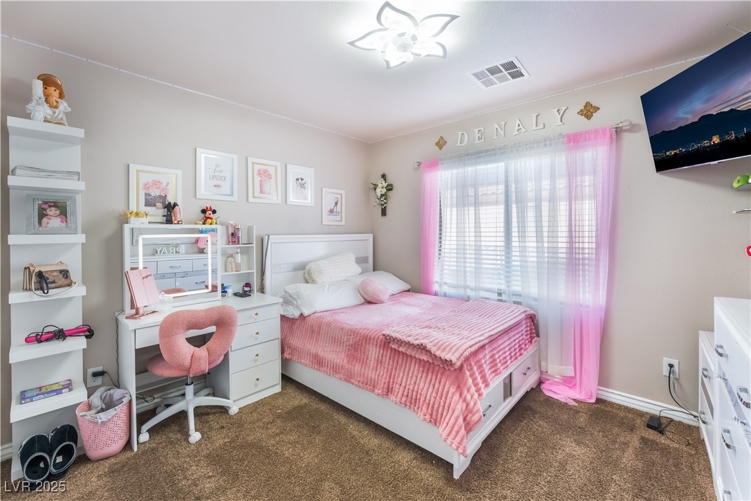 5837 Gold Horizon Street