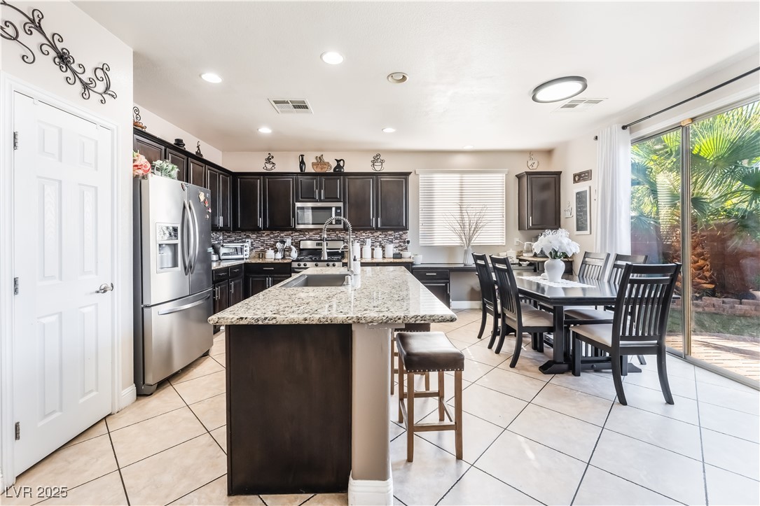 5837 Gold Horizon Street