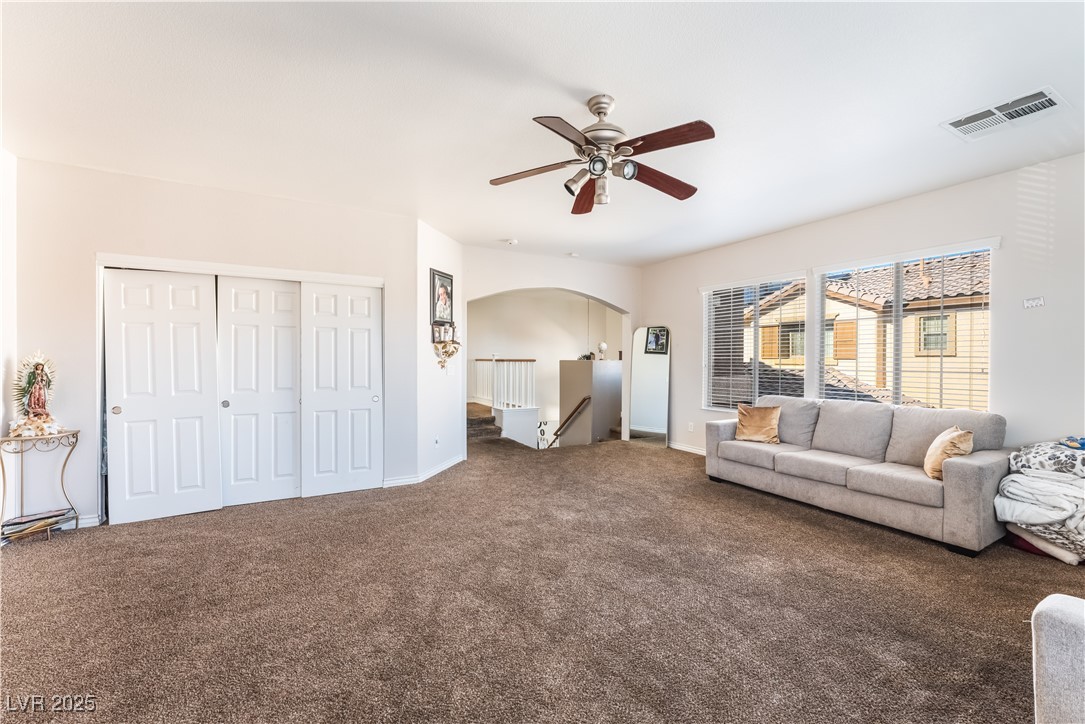 5837 Gold Horizon Street