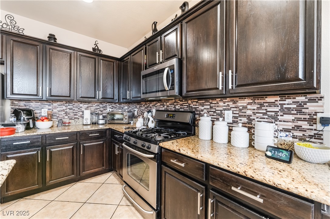 5837 Gold Horizon Street