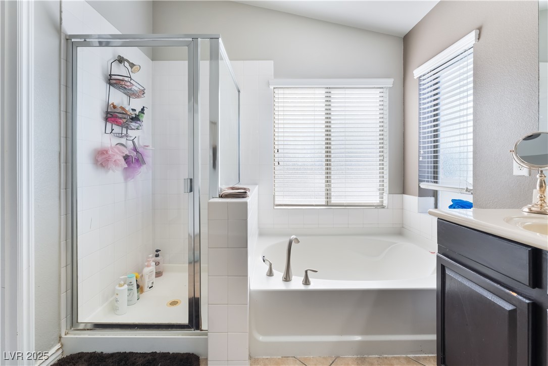 5837 Gold Horizon Street