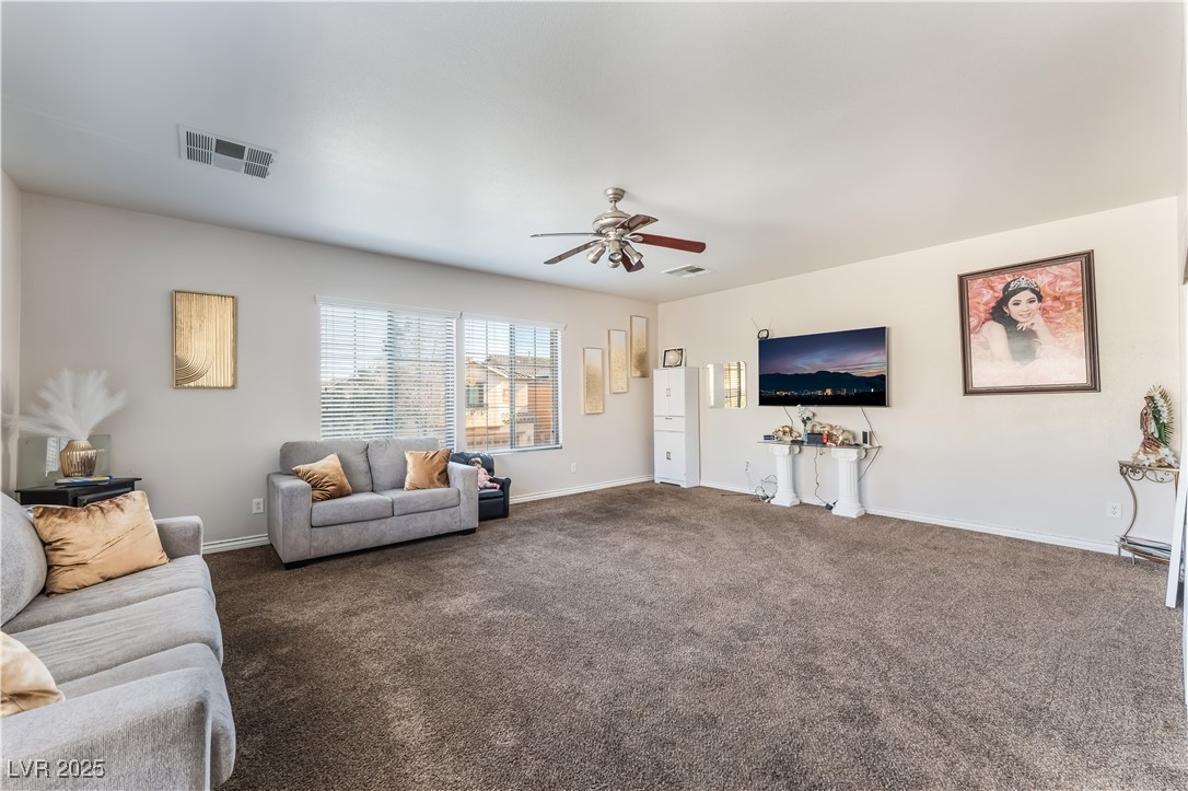 5837 Gold Horizon Street