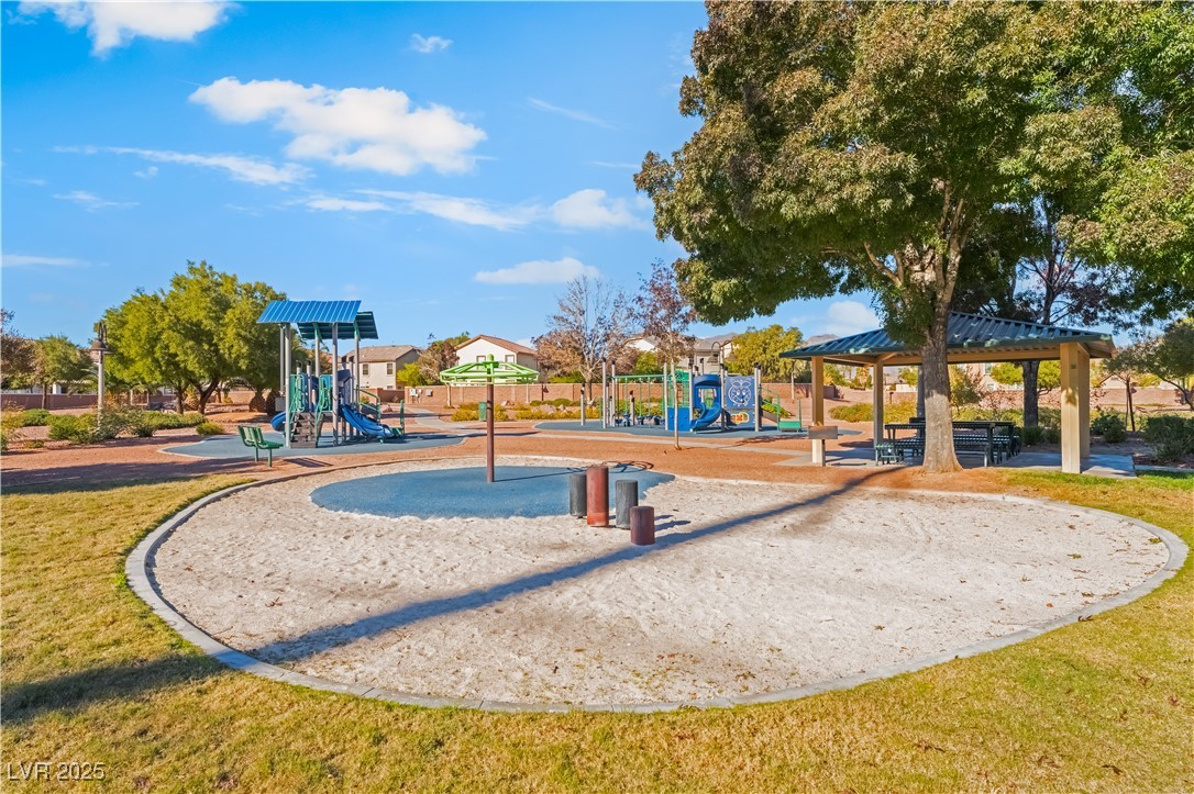 5837 Gold Horizon Street