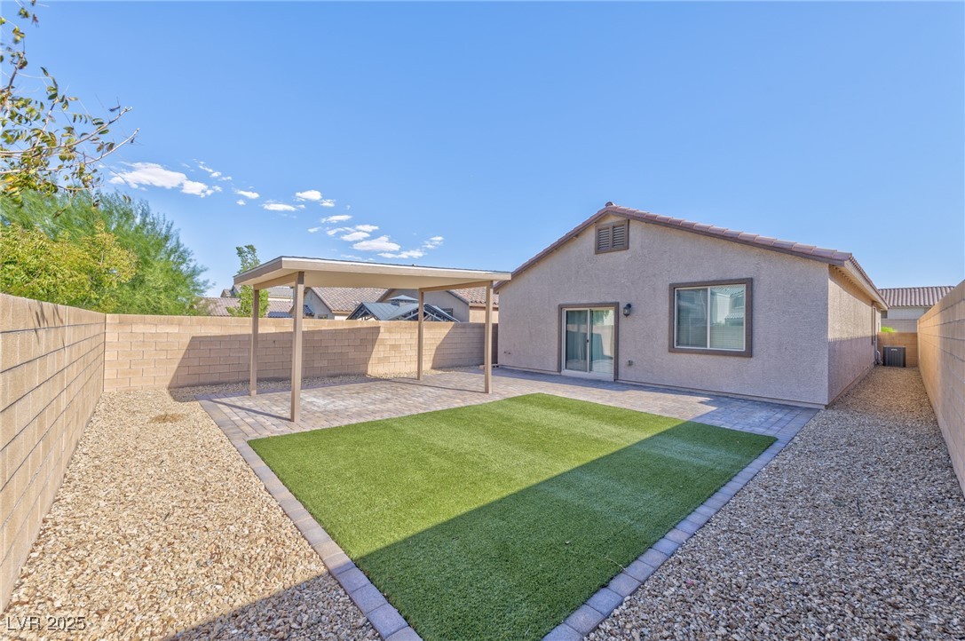 988 Edel Hest Avenue