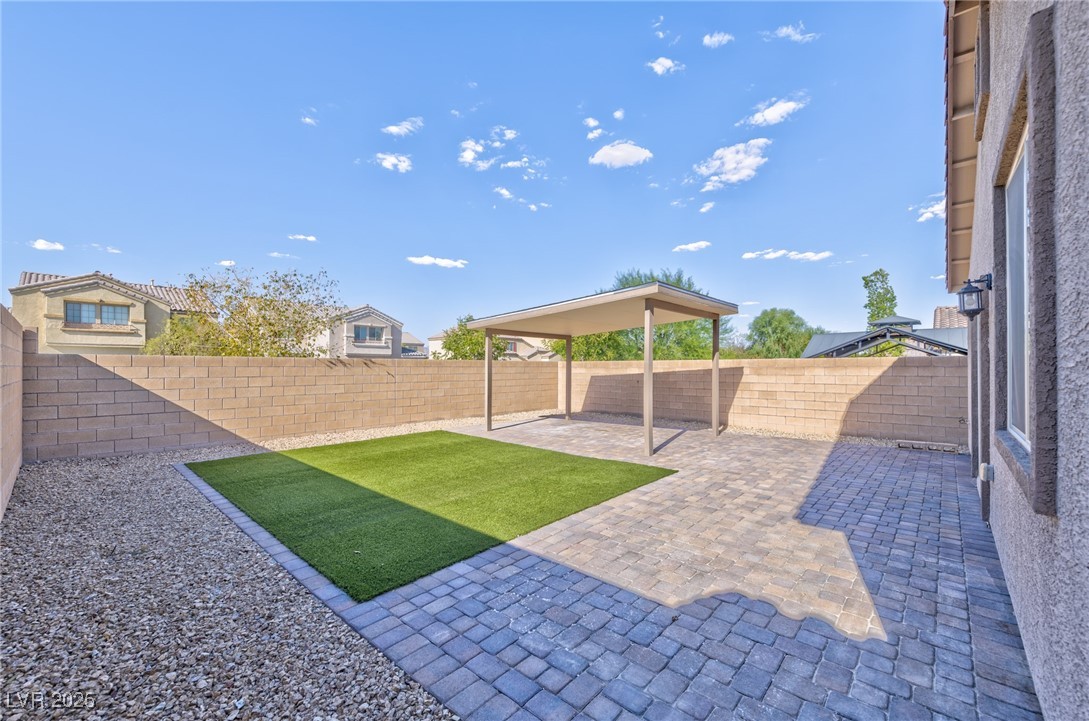 988 Edel Hest Avenue