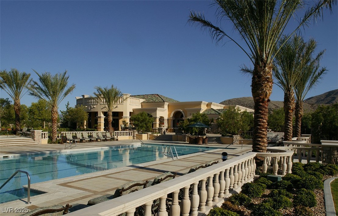 4022 Heron Fairway Drive