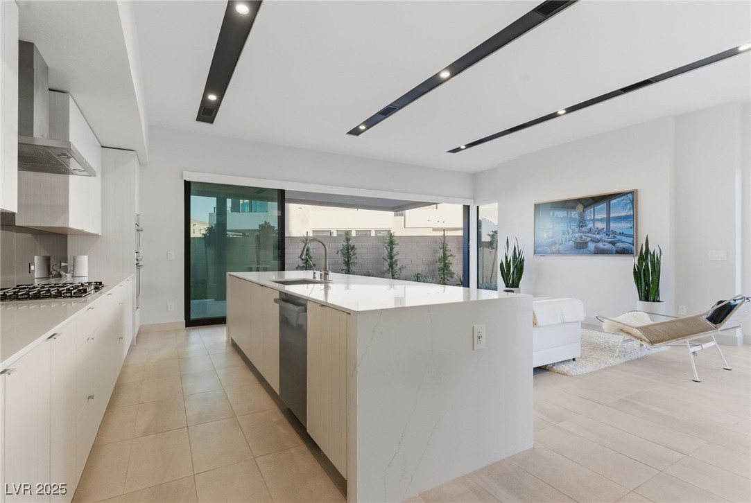 4022 Heron Fairway Drive