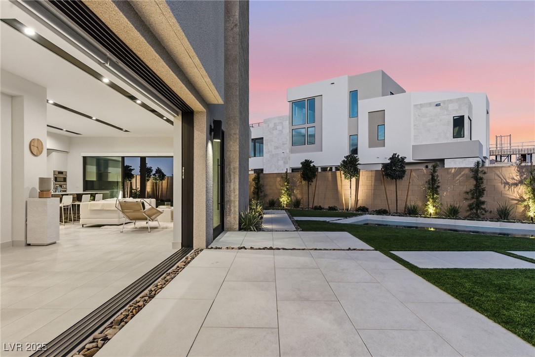 4022 Heron Fairway Drive