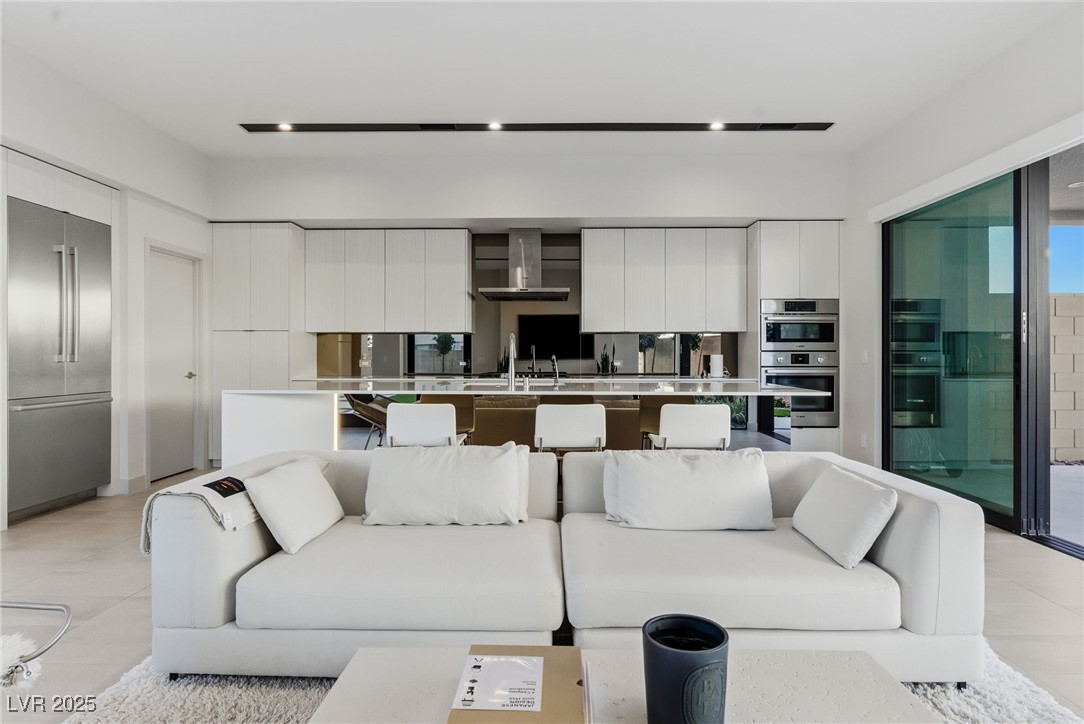 4022 Heron Fairway Drive