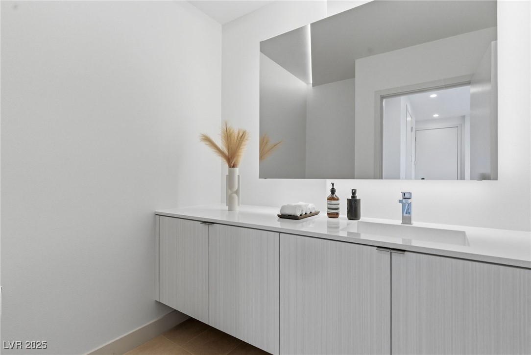 4022 Heron Fairway Drive