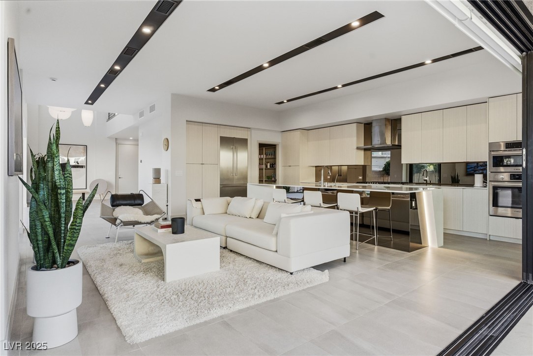 4022 Heron Fairway Drive