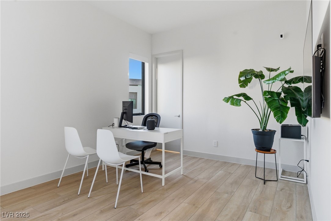 4022 Heron Fairway Drive