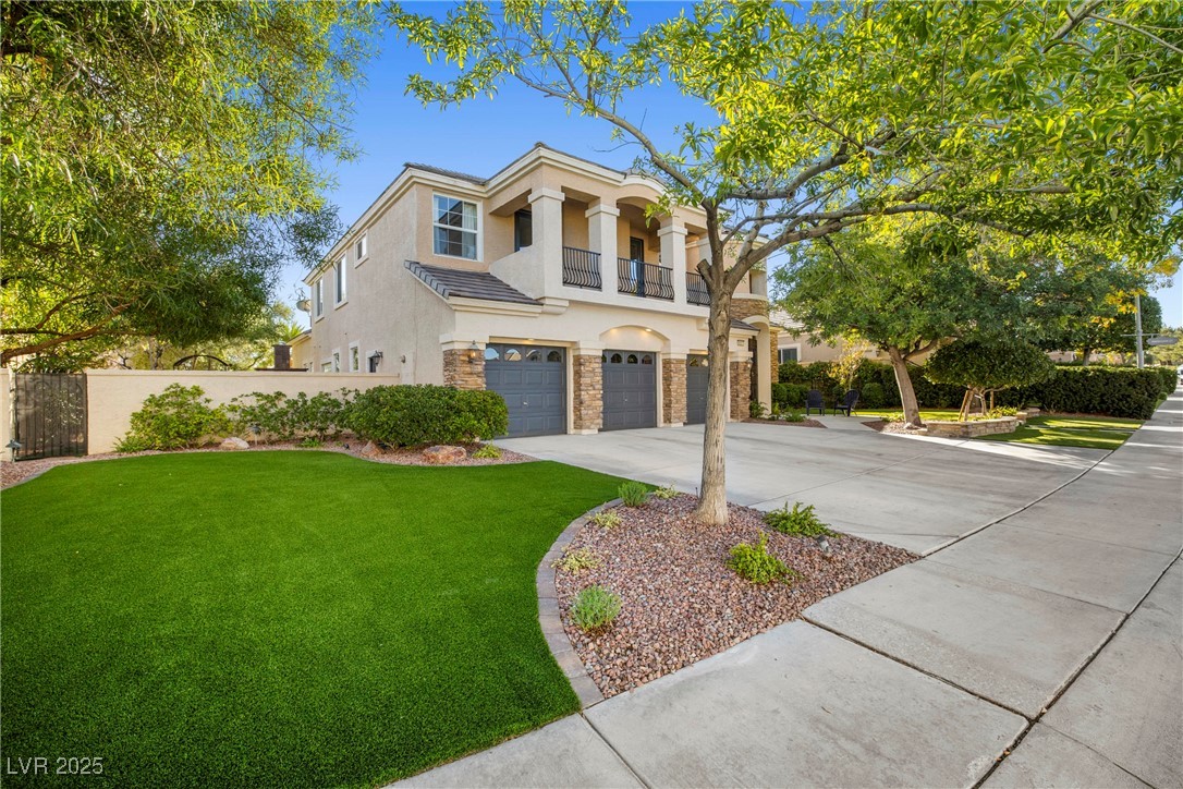 9521 Queen Charlotte Drive