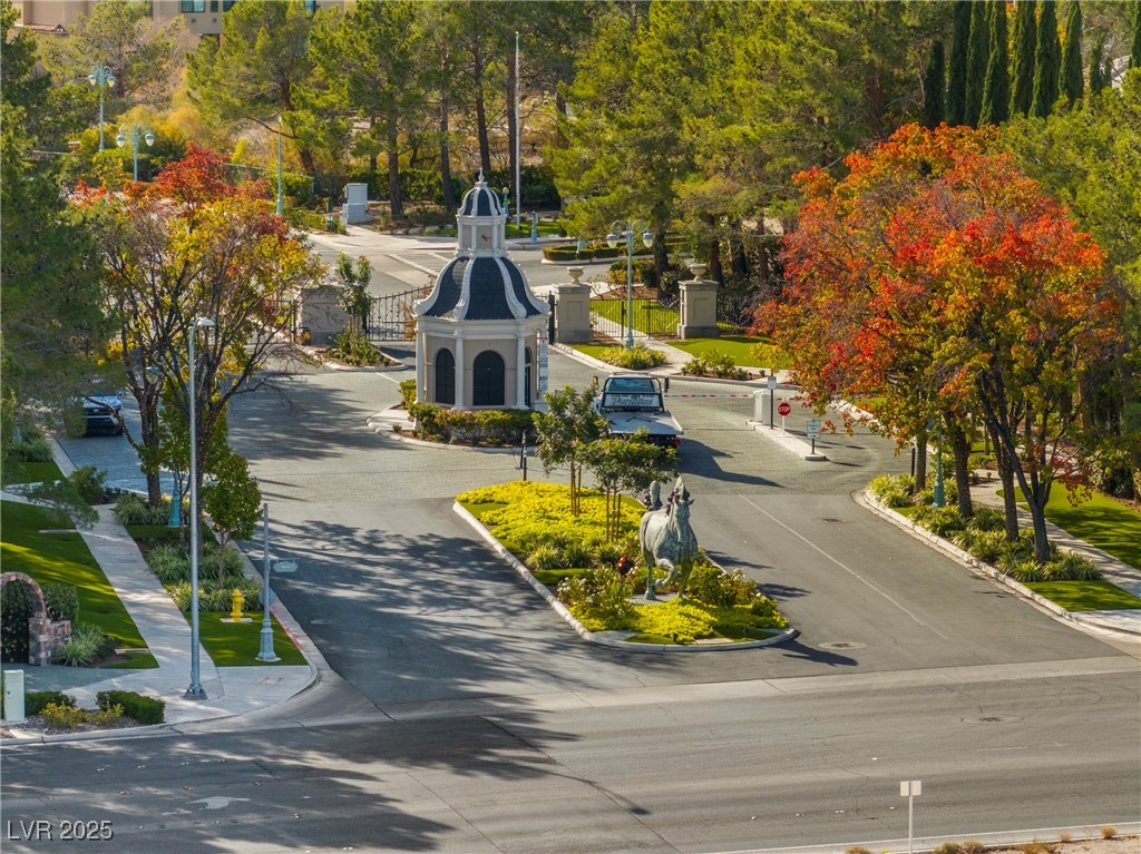 9521 Queen Charlotte Drive