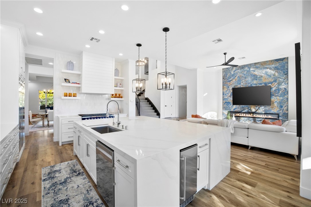 9521 Queen Charlotte Drive