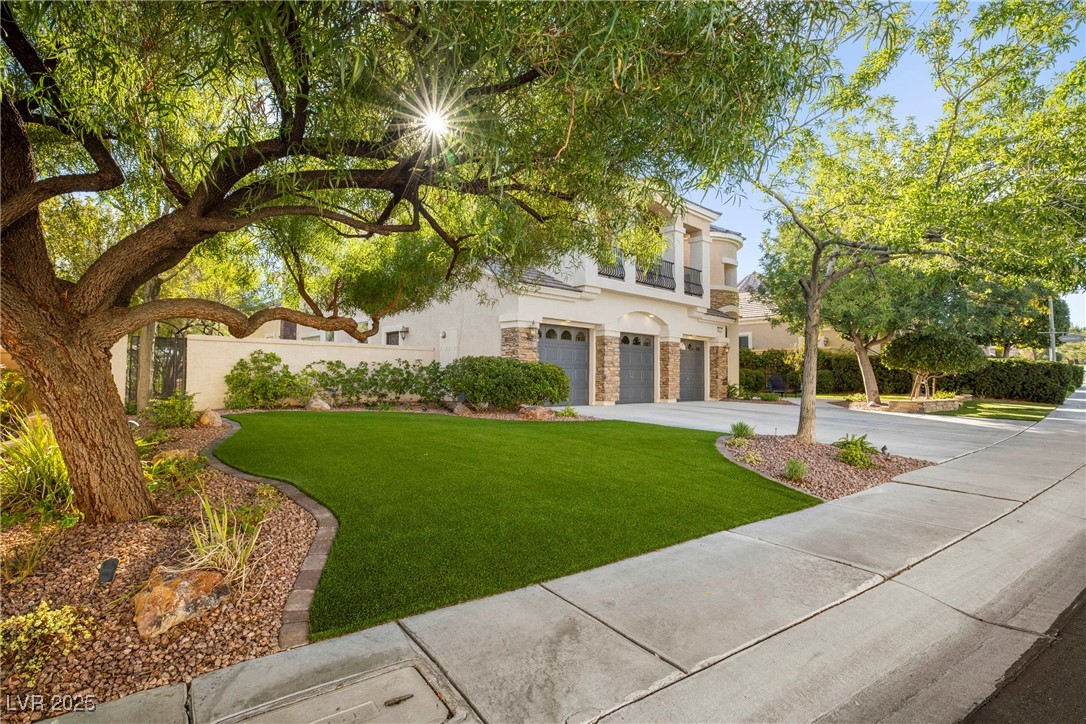 9521 Queen Charlotte Drive