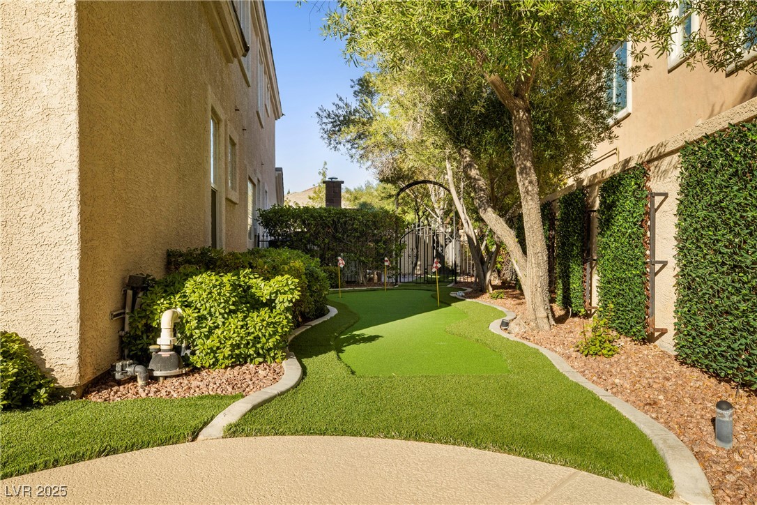 9521 Queen Charlotte Drive