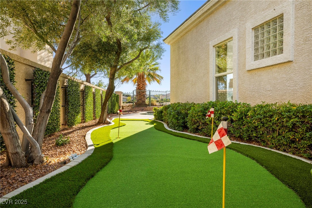 9521 Queen Charlotte Drive