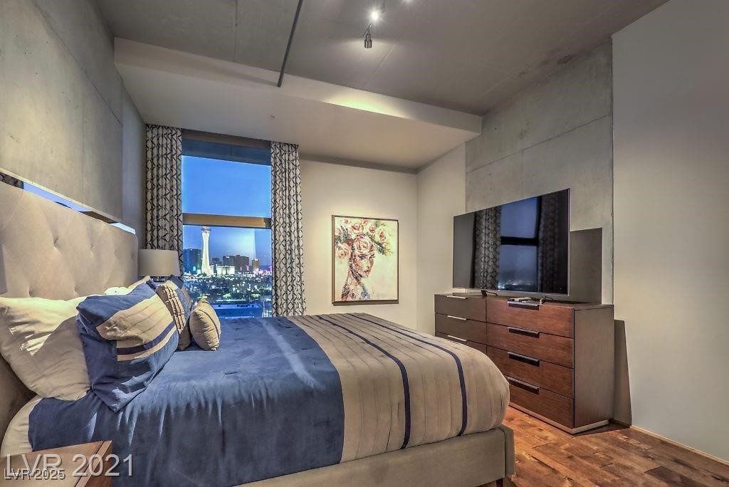 353 East Bonneville Avenue 1002