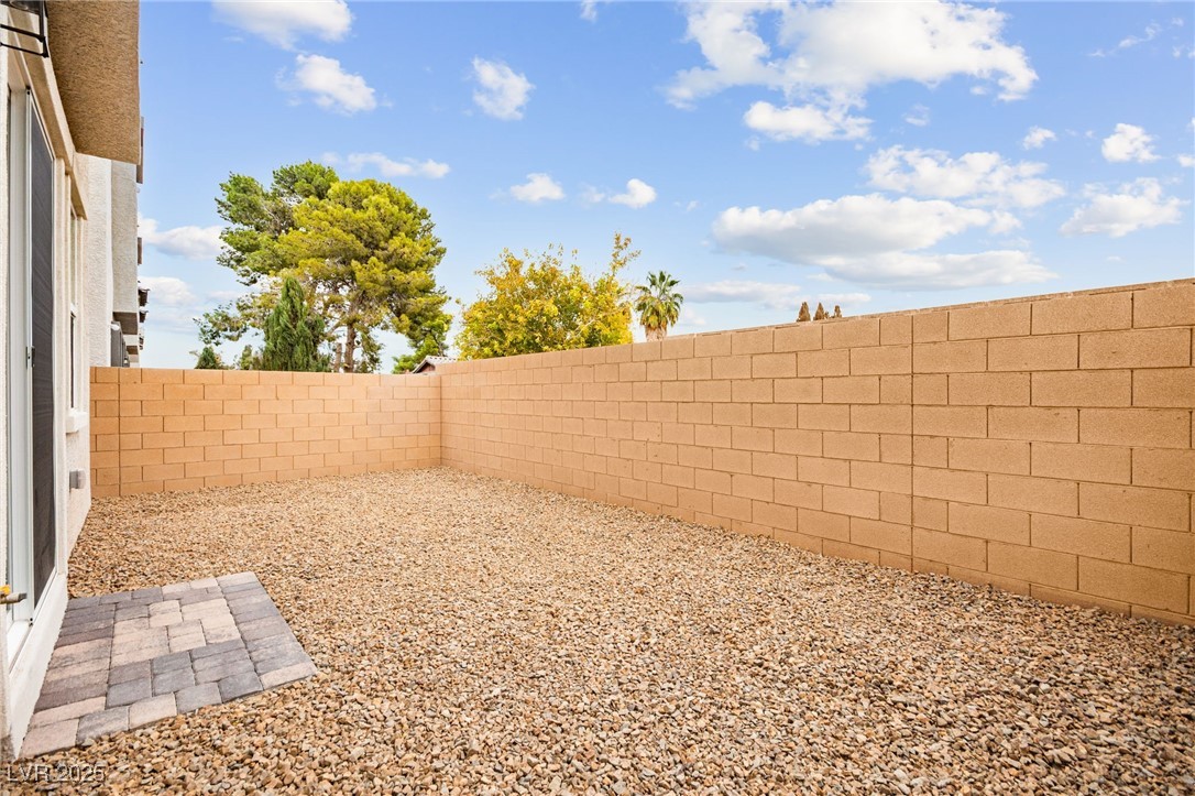 10140 Gabby Glen Street