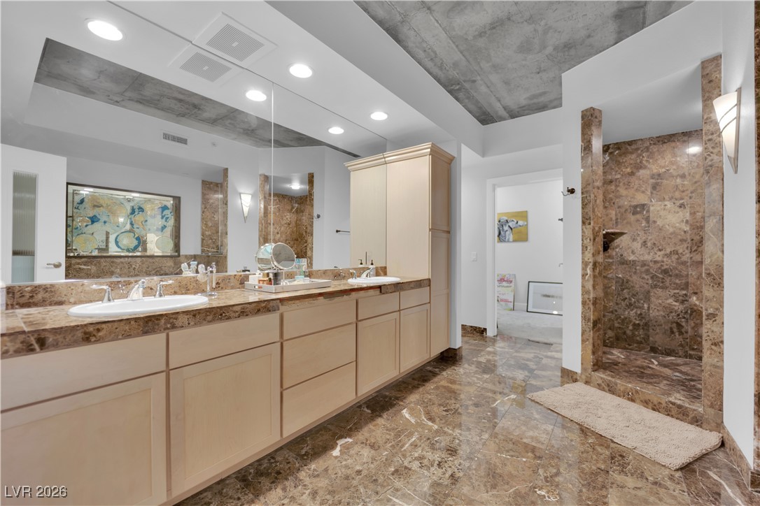 360 East Desert Inn Road 607