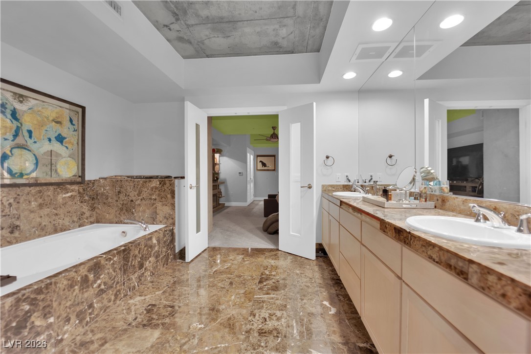 360 East Desert Inn Road 607