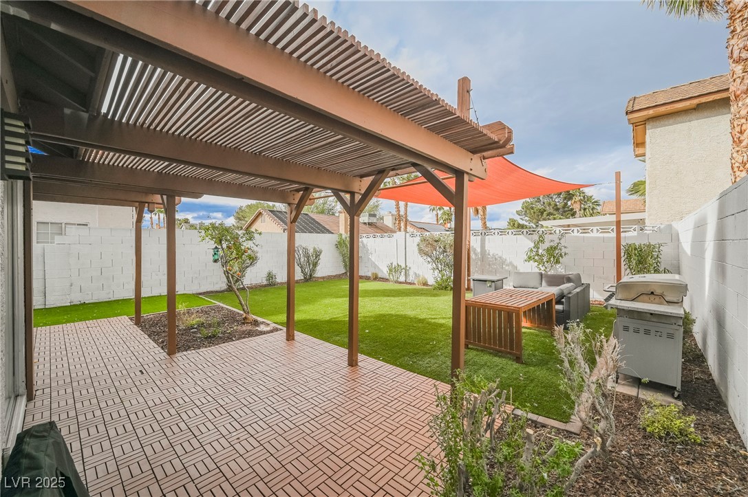 1640 Crystal Shadows Circle