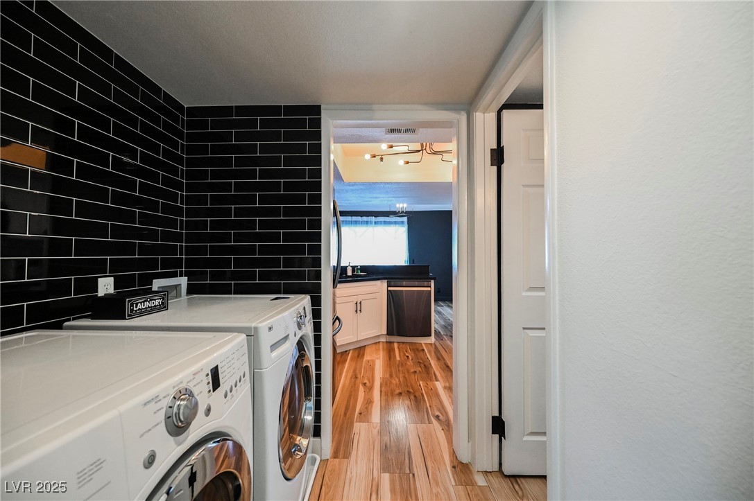 1640 Crystal Shadows Circle