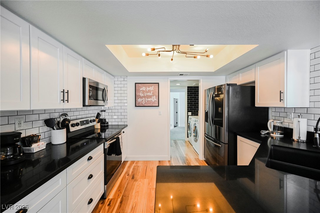 1640 Crystal Shadows Circle