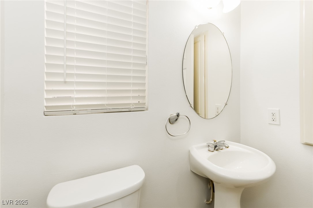 10996 Calcedonian Street