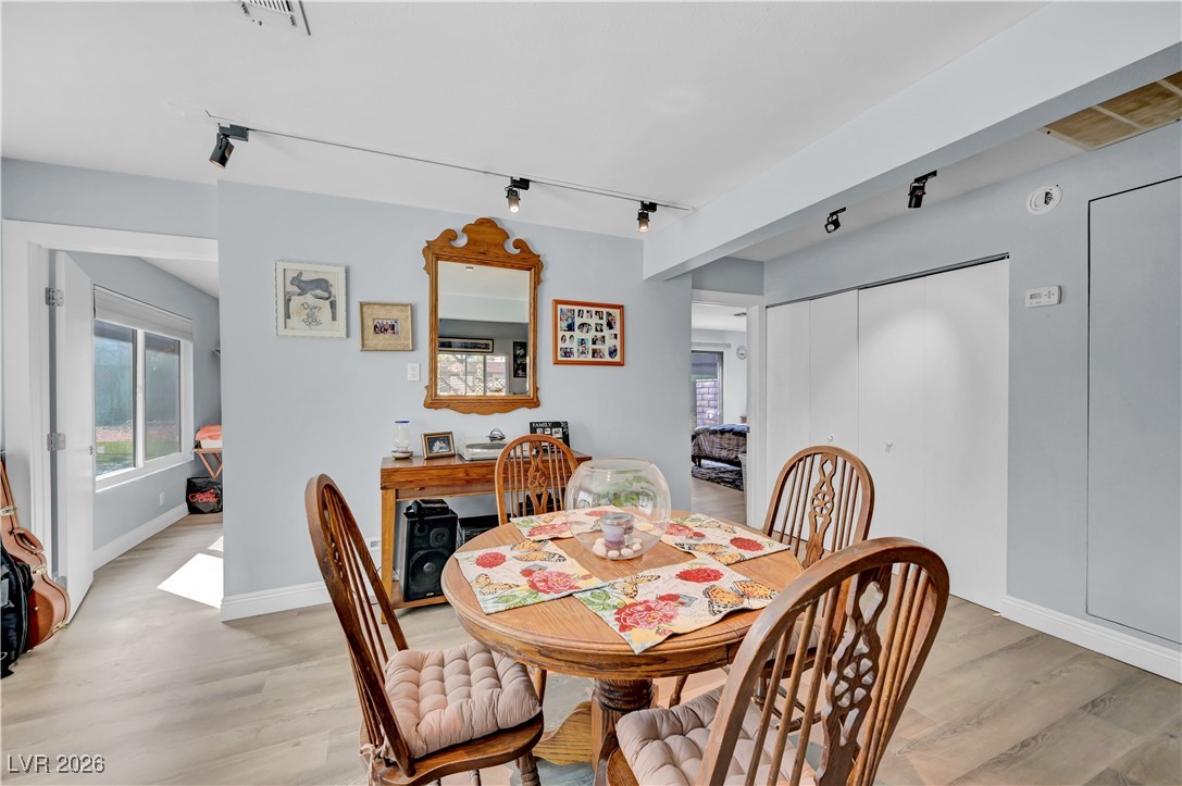 639 Pepper Tree Circle