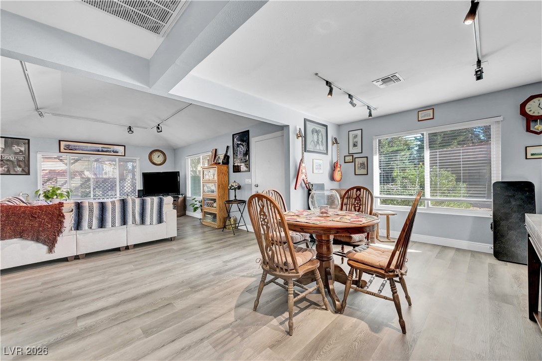 639 Pepper Tree Circle