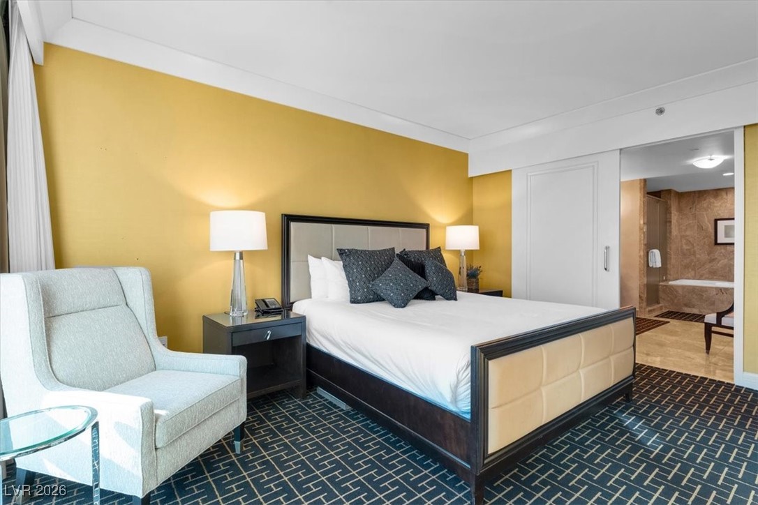 2000 North Fashion Show Drive 5326