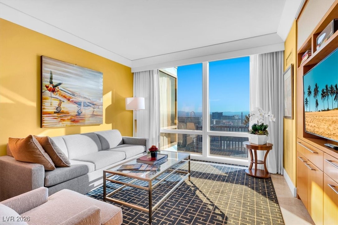 2000 North Fashion Show Drive 5326