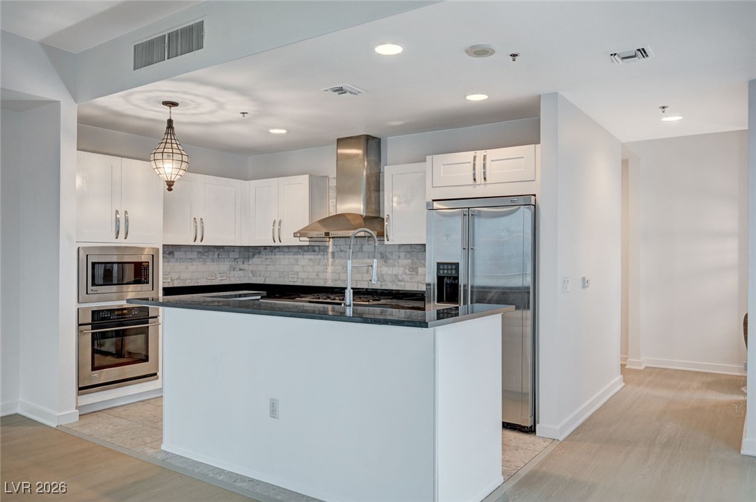 4525 Dean Martin Drive 900