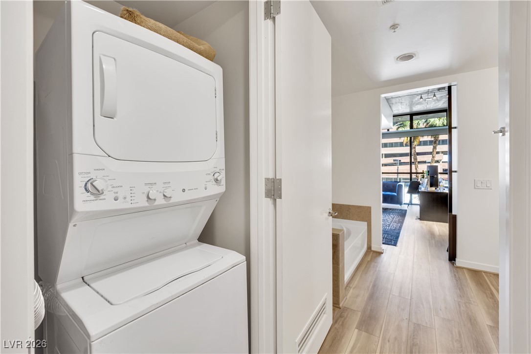 353 East Bonneville Avenue 185