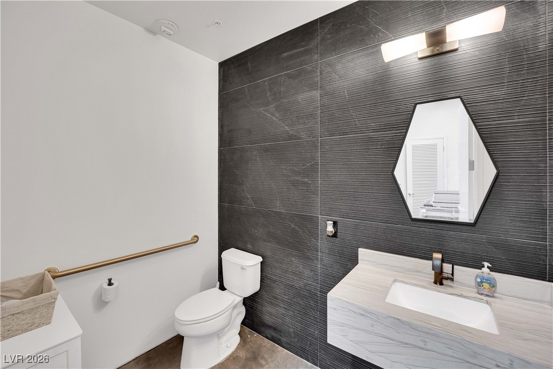 353 East Bonneville Avenue 185